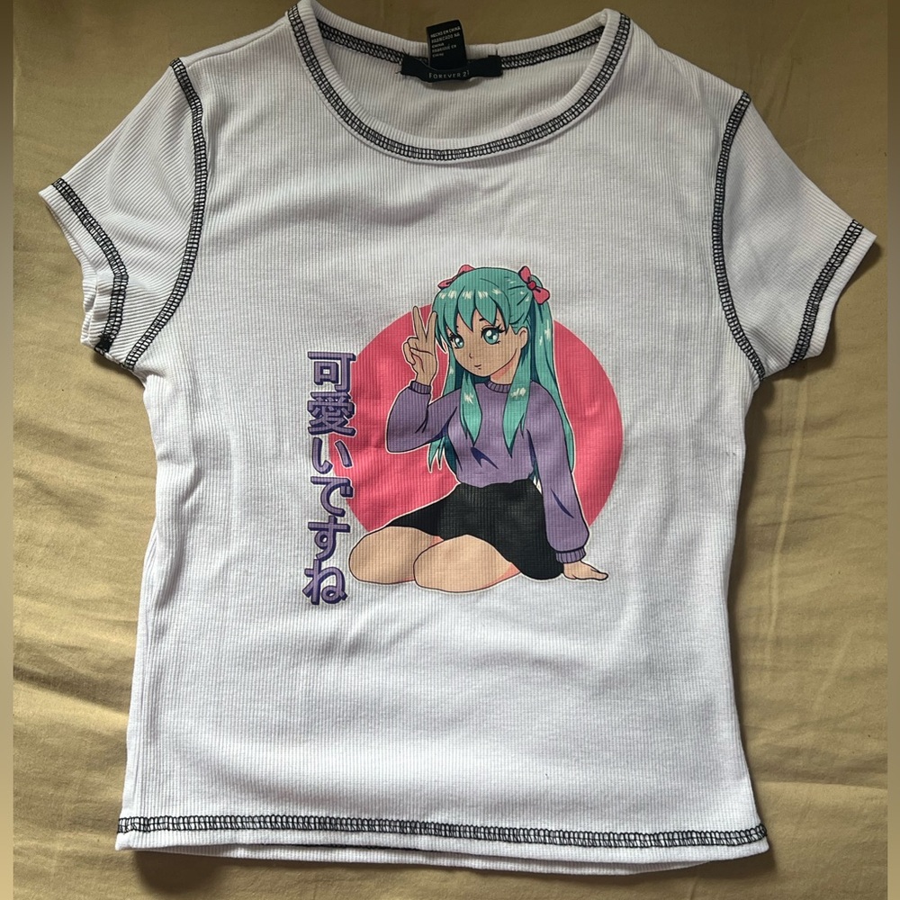graphic tee - Picture 2 of 3